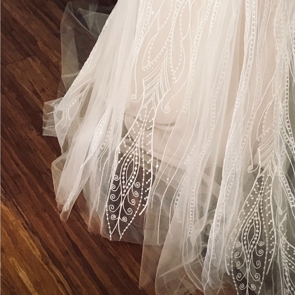 NWT Chic Nostalgia “ Alex “ Wedding Gown - Picture 4 of 6